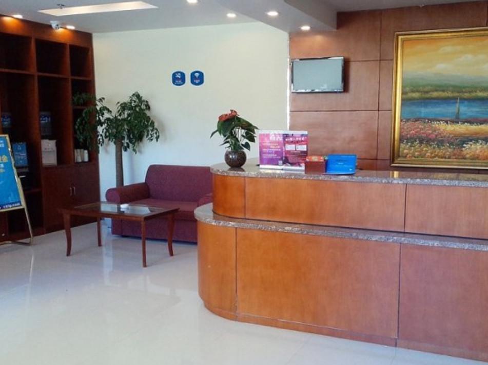 Hanting Express Kunming Yieryi Street Yunnan Normal University Branch エクステリア 写真